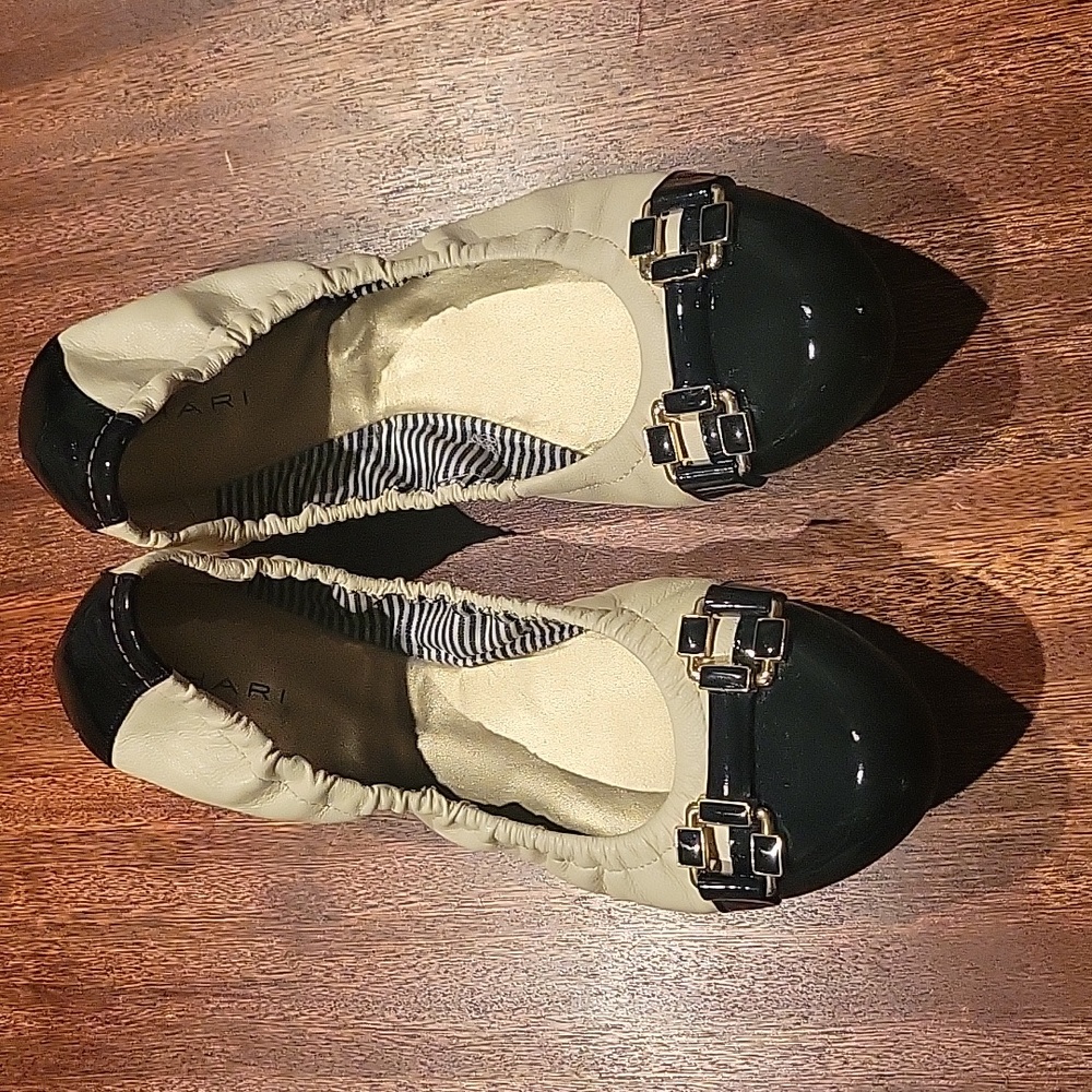 Womens size 8.  Babydoll, Tahari flats.  Navy & cream with buckles.